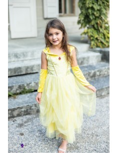 Vestido de Princesa Amarillo con Calentadores de Brazos