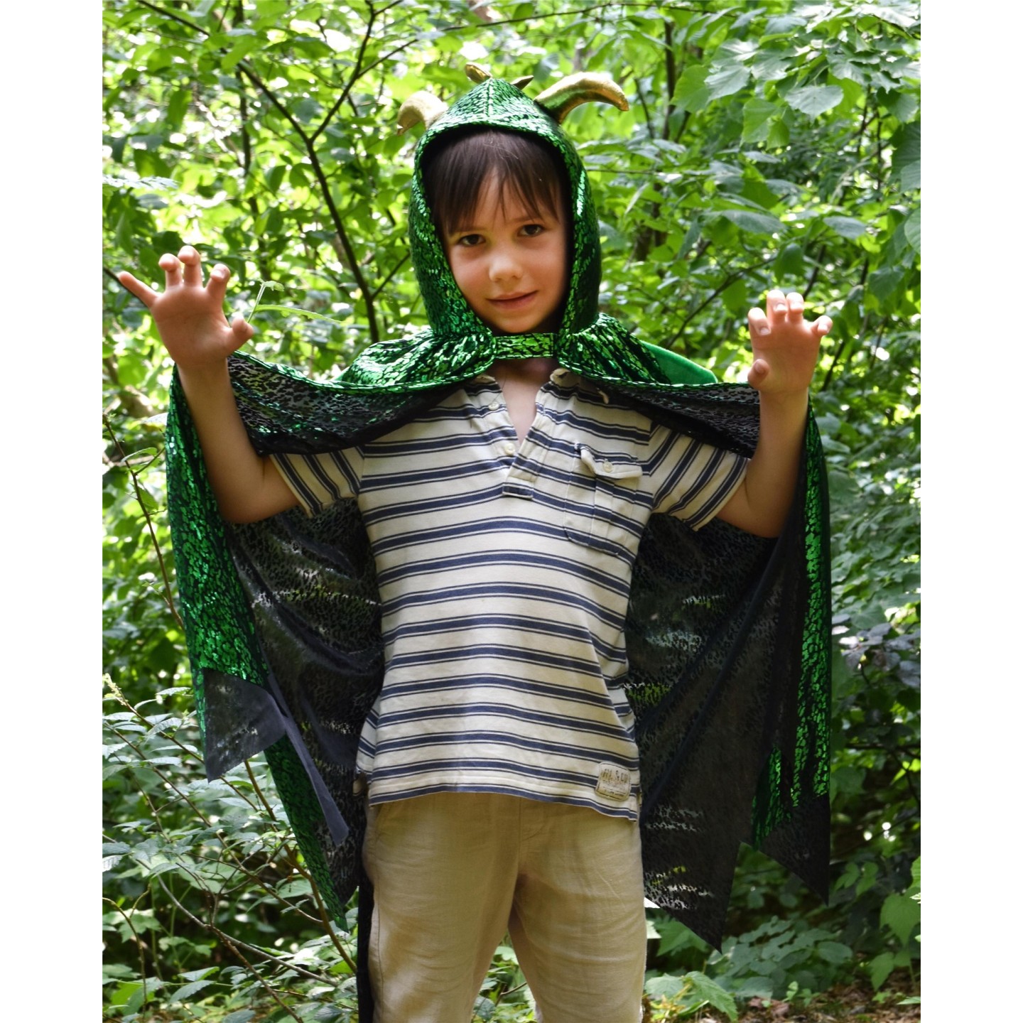 Capa Dinosaurio Verde 3-8 Años