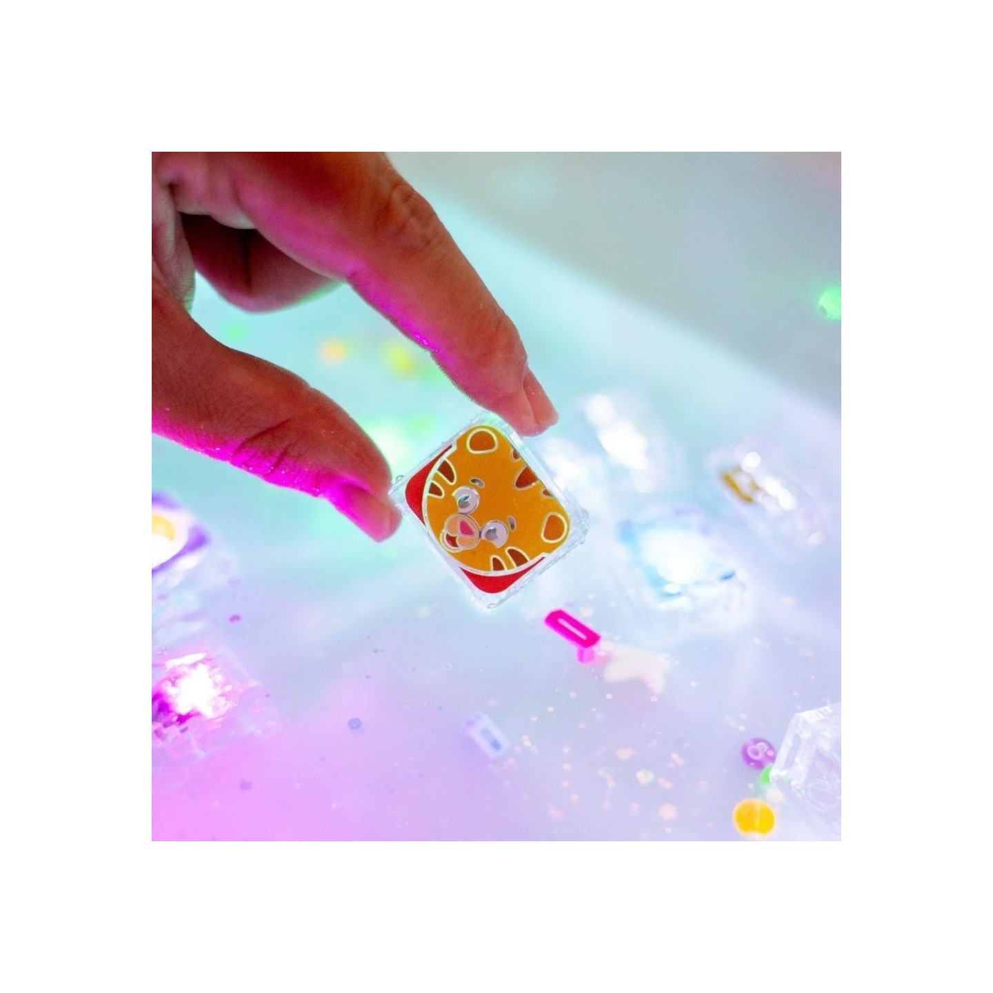 Set 6 cubos con luz Glo Pals Edición Limitada - Daniel Tiger
