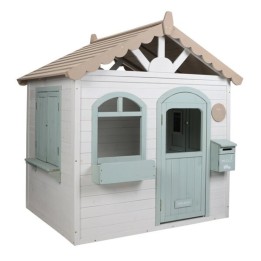 Casa de Juegos de Madera
