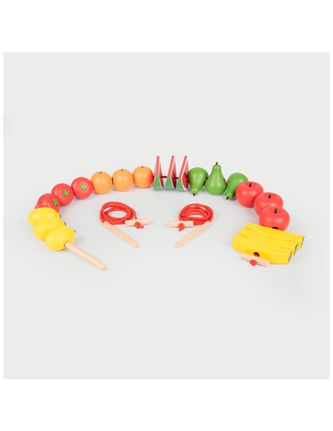 Frutas de madera para enhebrar