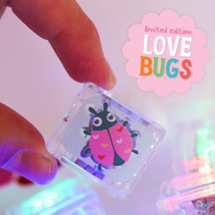 Set 6 cubos con luz Glo Pals Edición Limitada - Bichos
