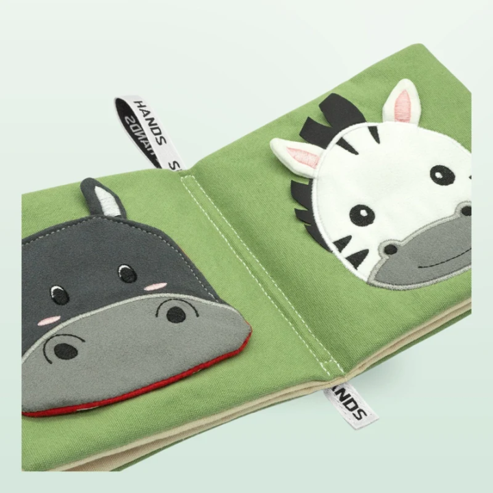Libro sensorial de tela Small Hands – Animales de África