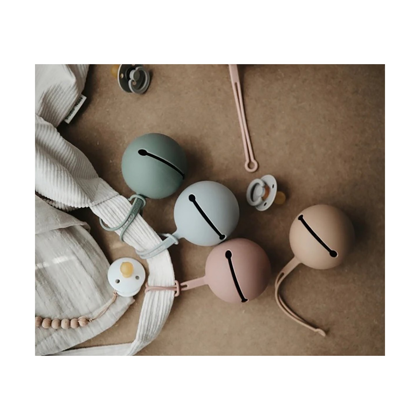 Guardachupetes Silicona Mushie Blush