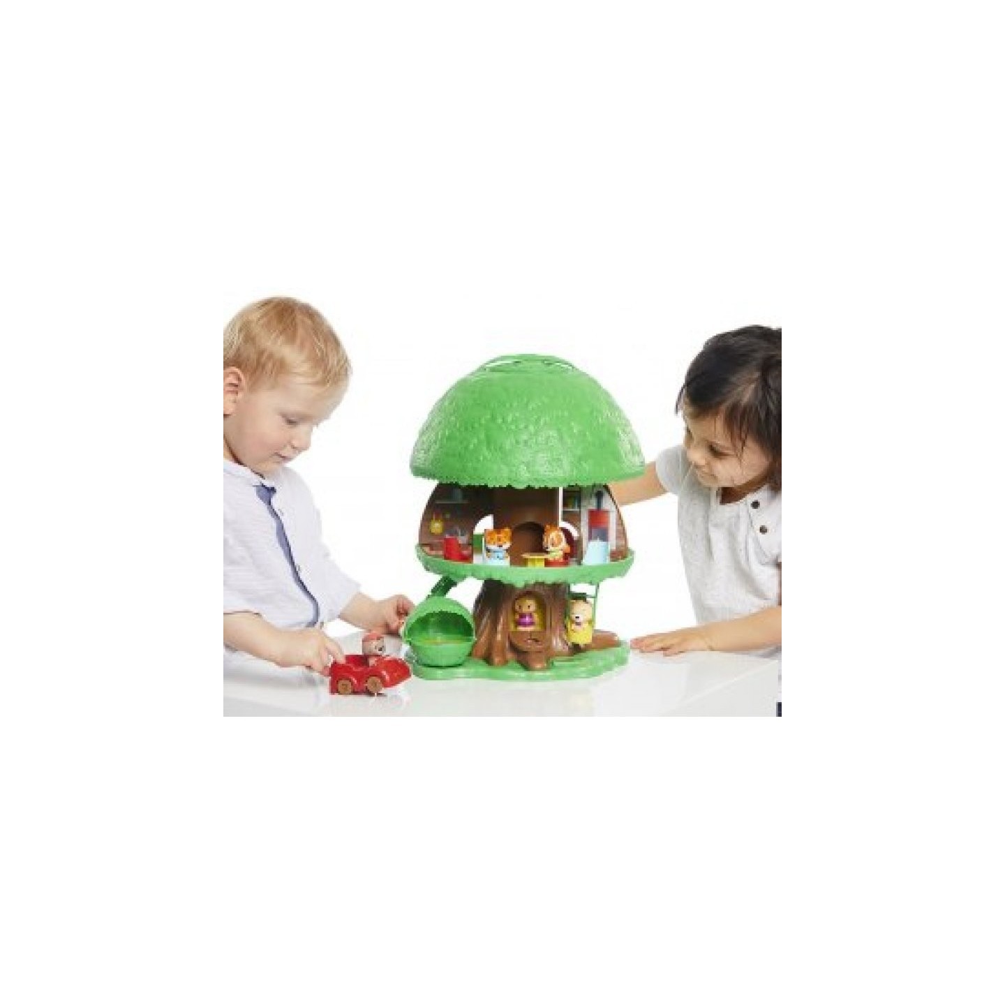 Arbol Magico + 2 Personajes