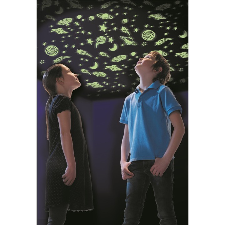 Glow Superstars