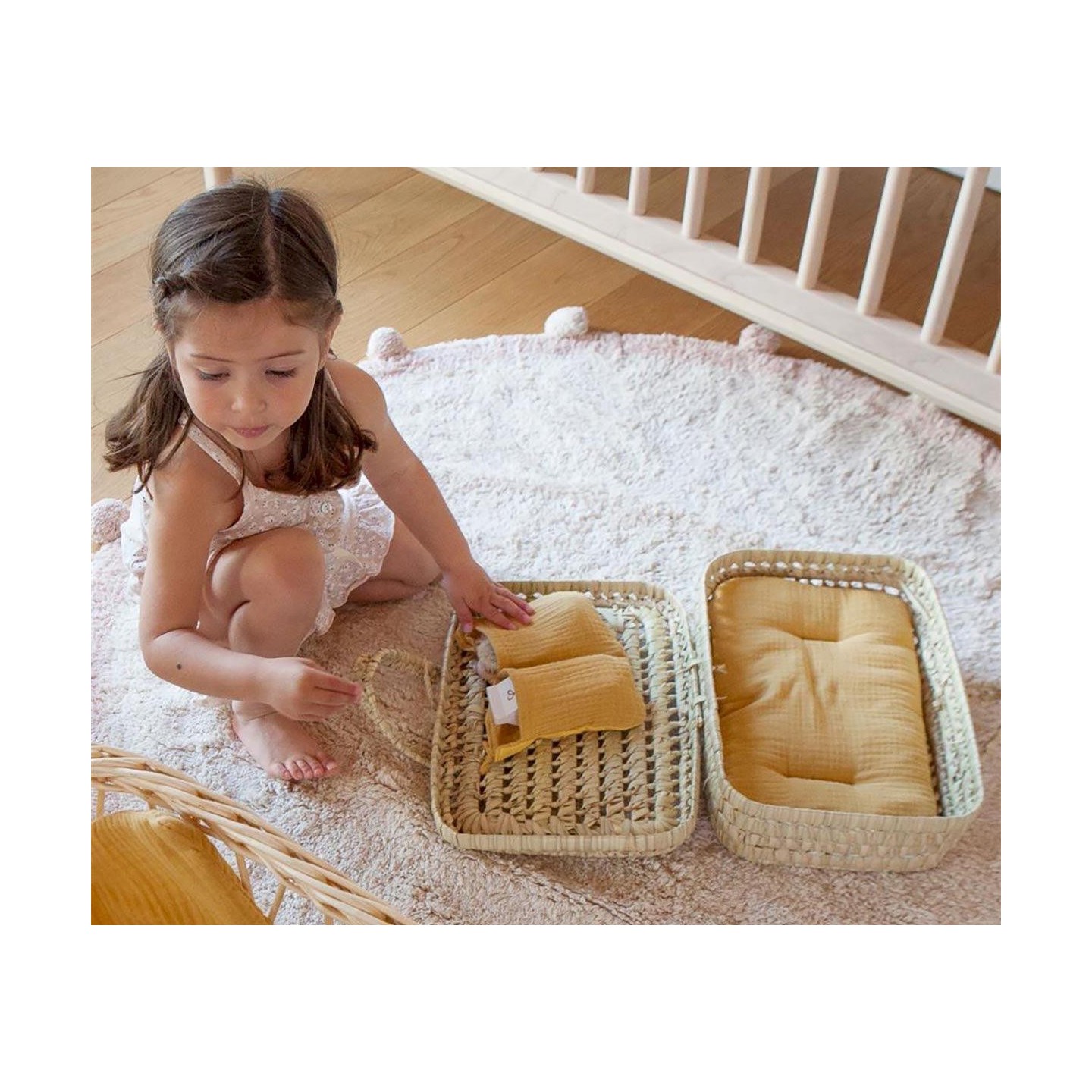 Maleta Mimbre para muñecas Bobble Mostaza