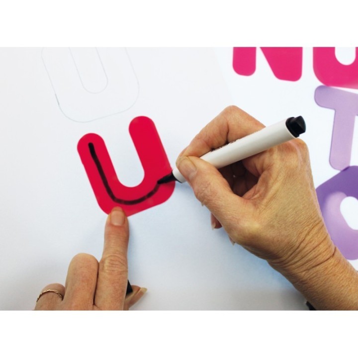 Letras Traslúcidas Mayúsculas