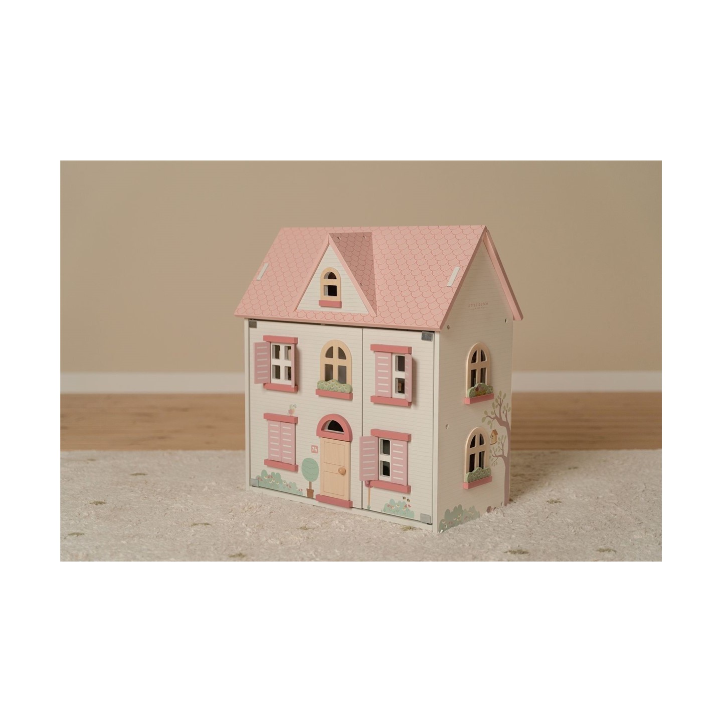 Casa de Muñecas de Madera