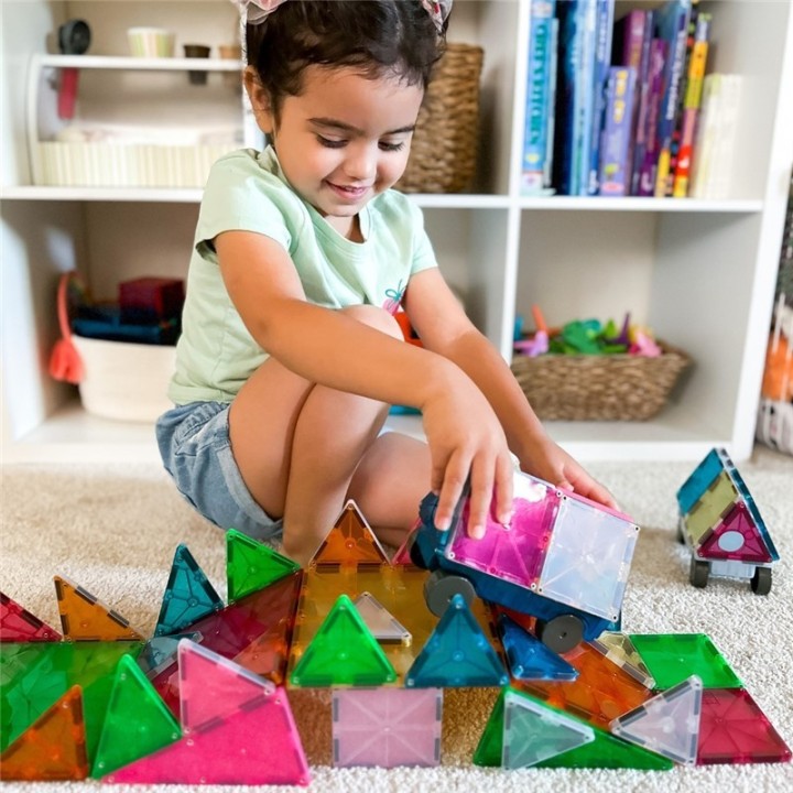 MAGNA-TILES Grand Prix Set 50 Piezas