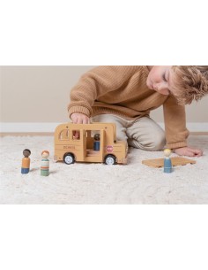 Bus Escolar con Muñecos de Madera 2