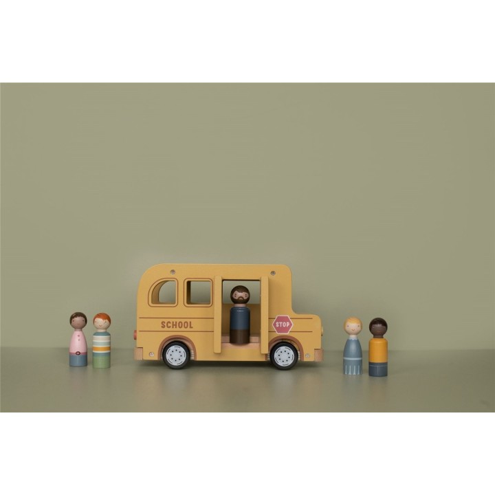Bus Escolar con Muñecos de Madera