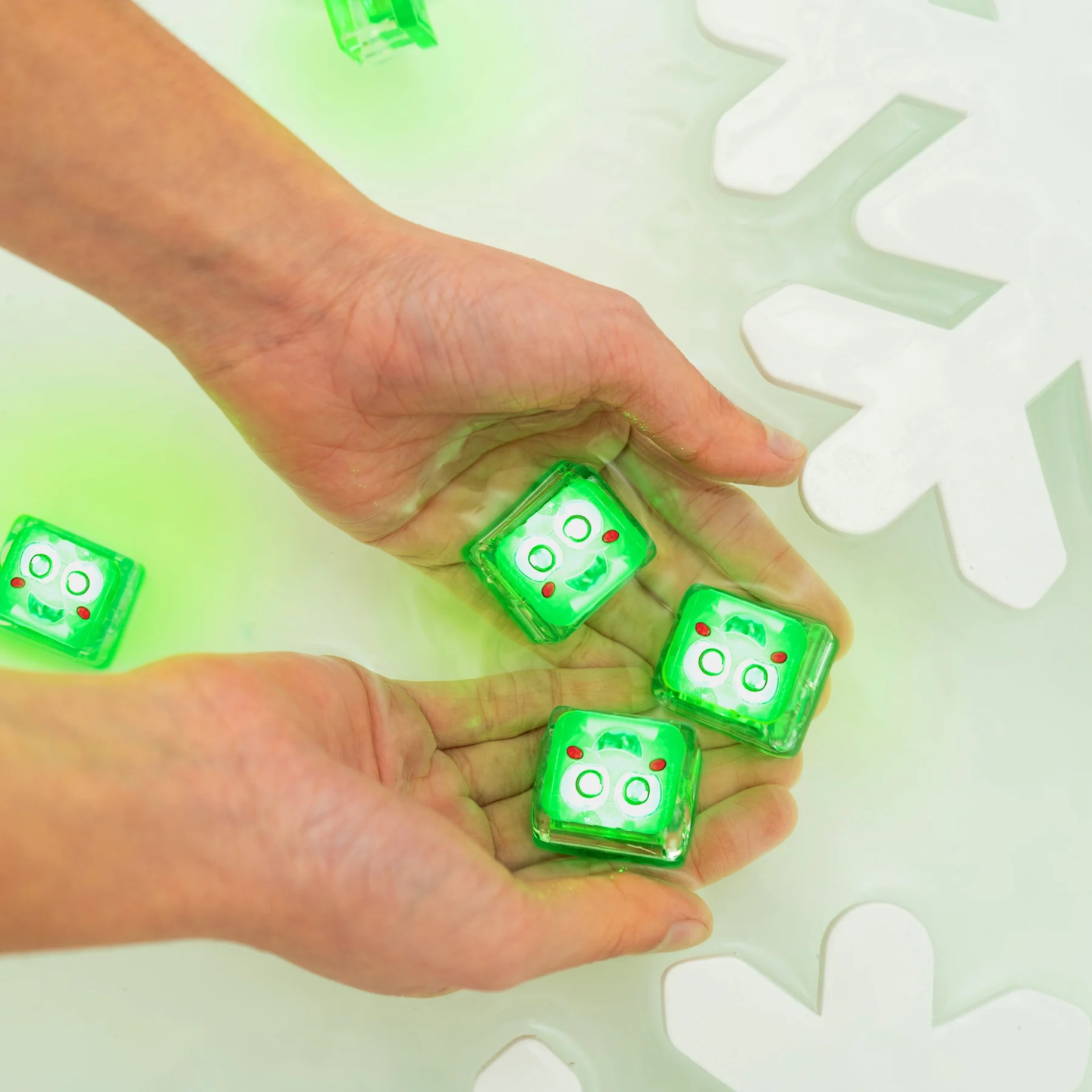 Set 4 cubos con luz Glo Pals Navidad
