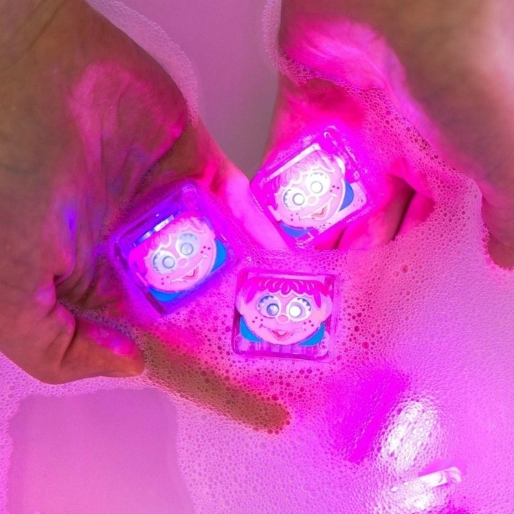 Set 4 cubos con luz Glo Pals Barrio Sesamo - Abby Cadabby