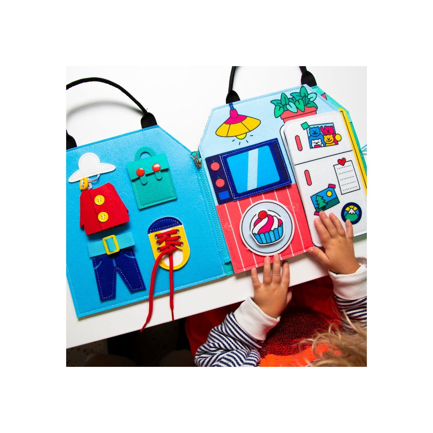 Libro Montessori Play Kit