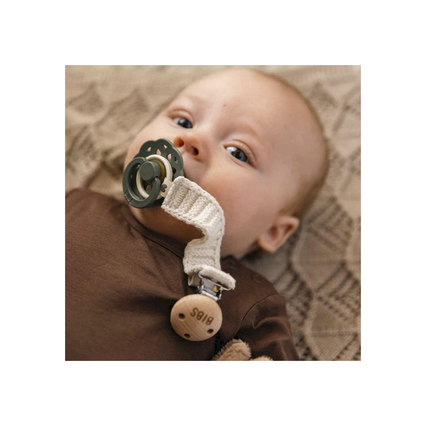 Sujetachupetes BIBS Knitted Ivory