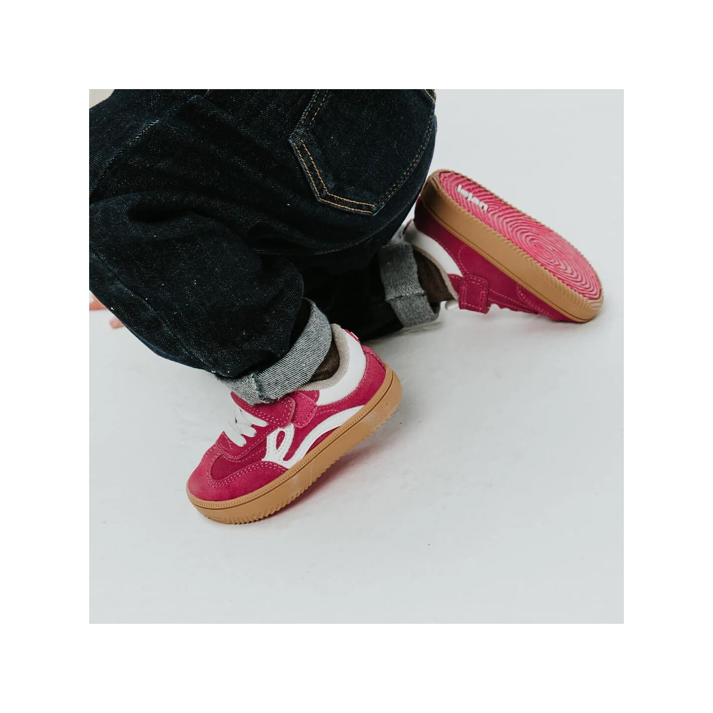 Lejan One Niños Rosa