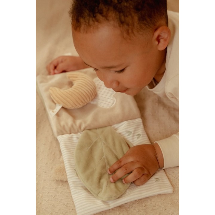 Libro Blandito Actividades Newborn Naturals
