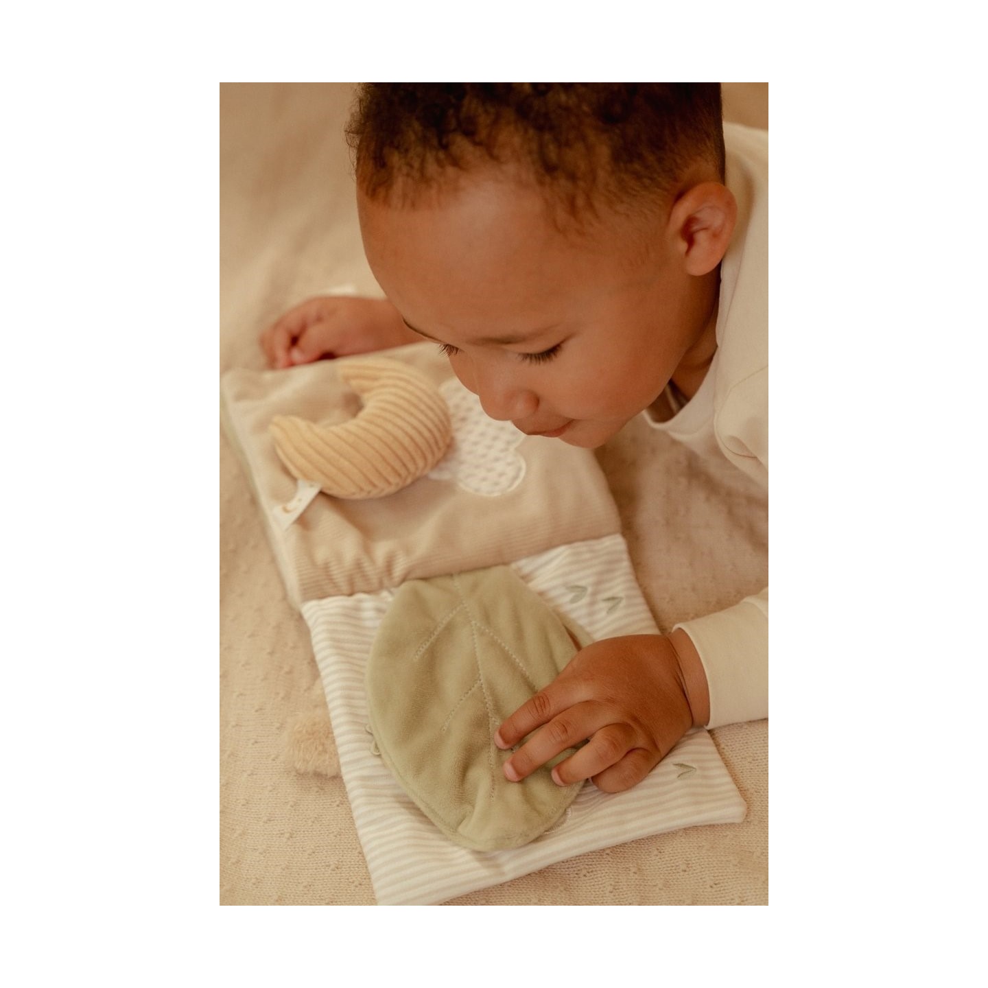 Libro Blandito Actividades Newborn Naturals