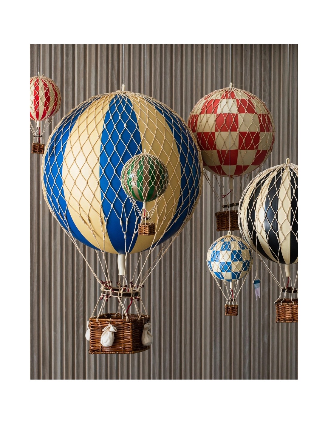 Globo Aerostático Colgante 30 cm - Rojo, Blanco y Azul