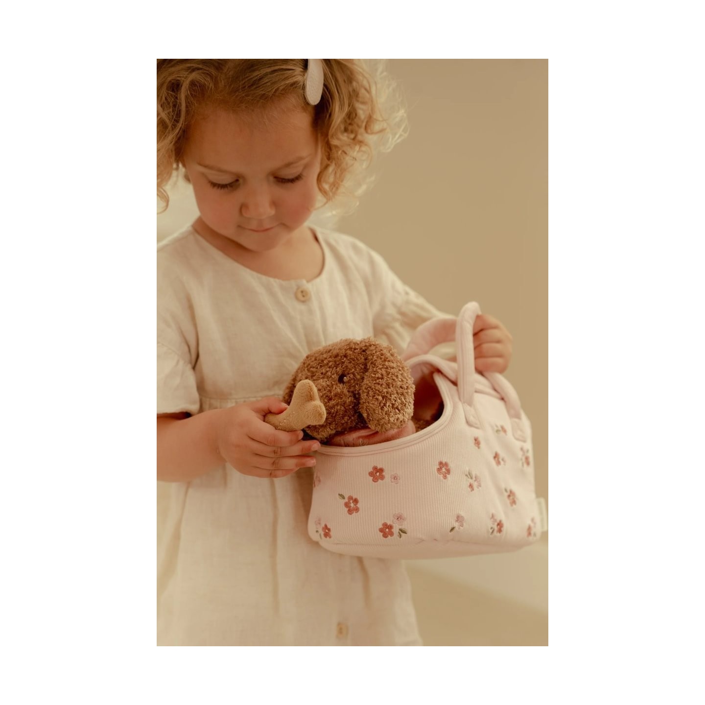 Perrito de Peluche Jackie con Bolsa